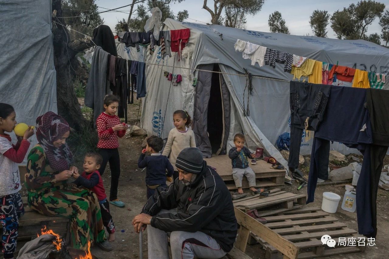 鍙欏埄浜氶毦姘戜笘鐣屾澂,鍙欏埄浜氶毦姘戠湅寰椾簡瓒崇悆璧涘悧