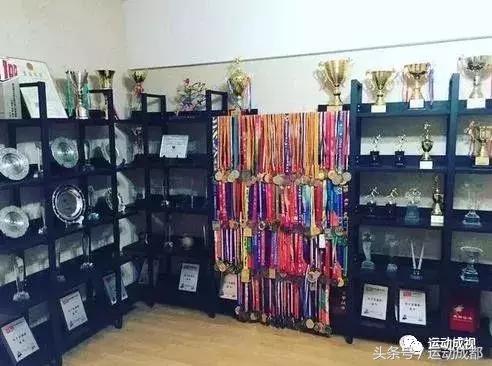 足球运动员跑步,足球运动员跑步训练