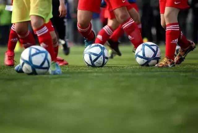 足球从娃娃抓起新闻,临沂市2024全国青少年校园足球