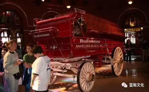 助力世界杯的三大啤酒厂，“啤酒+旅游”为何做的这么好？