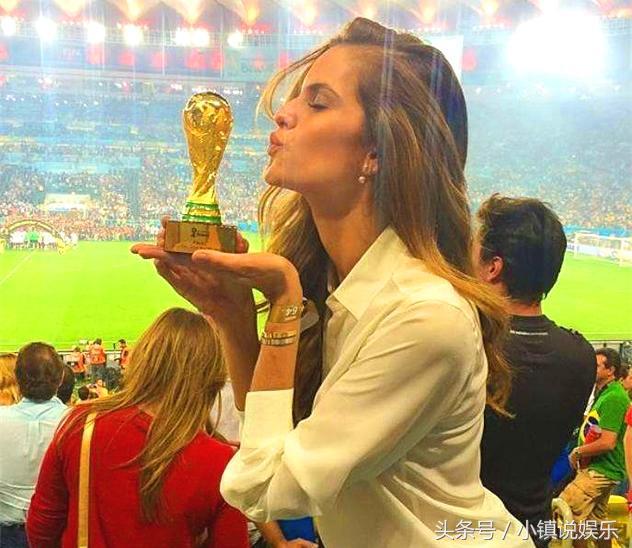 秘鲁名模埃斯皮诺萨,利马超模写真视频