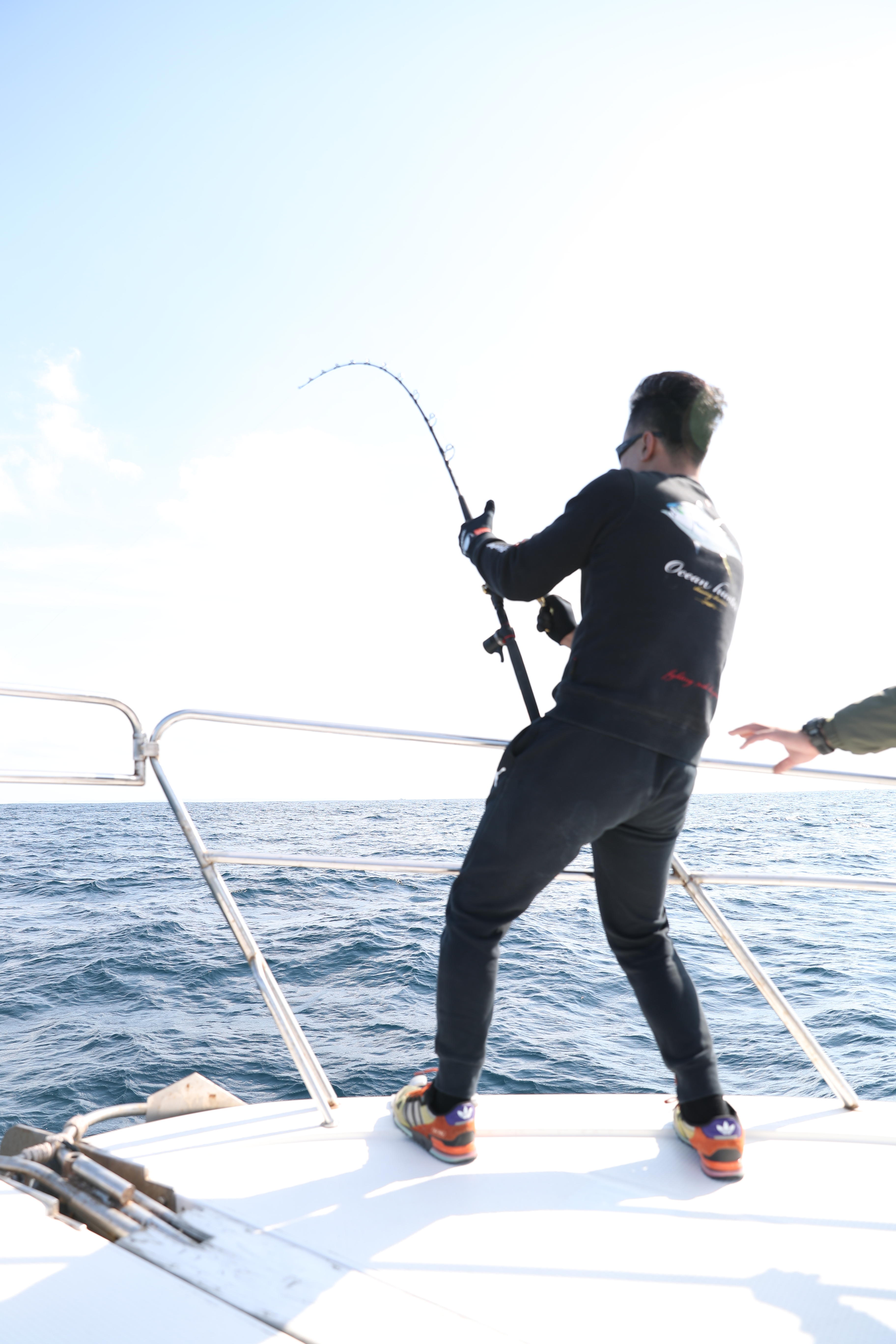 日本海域竟有此等巨物，钓鱼人还等什么？快点集结来消灭它们