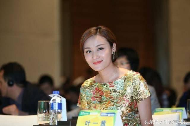 鹿晗c罗足球,足球明星谁是c罗粉丝