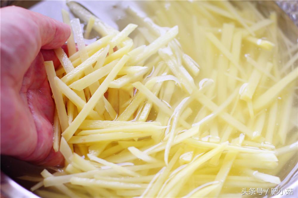 土豆丝大厨教学怎么蒸好吃,大厨教你如何切土豆丝