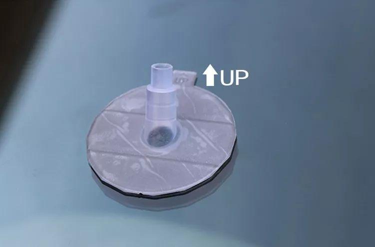 前挡风玻璃裂了30厘米怎么修复,雨刮器把挡风玻璃刮坏了怎样修复