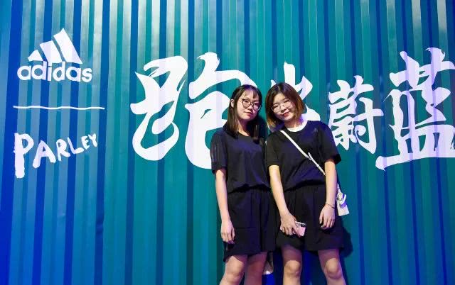 adidas打卡,打卡新建网红地