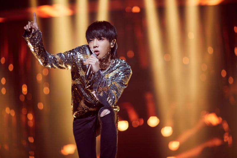 forforever华晨宇演唱会鸟巢2018,华晨宇whynobodyfights演唱会鸟巢