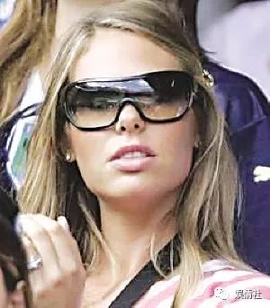 酗酒斗殴被讽母鸡，一小时花8万欧，世界杯史上最牛太太团