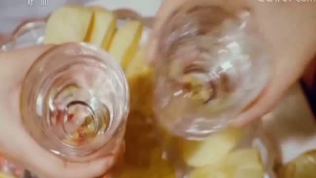 吸毒女孩的后果,纪实禁毒少女吸毒成瘾毒性发作