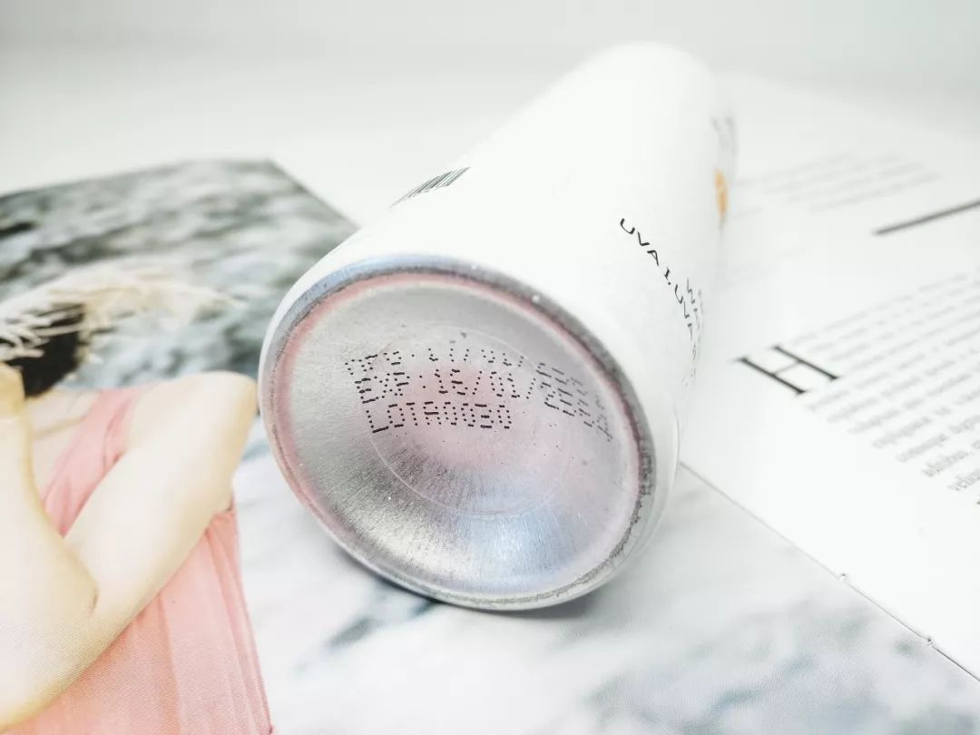 泰国美妆博主们力荐的“晒不黑”秘笈,1瓶=全身360度防晒+隔离+美白