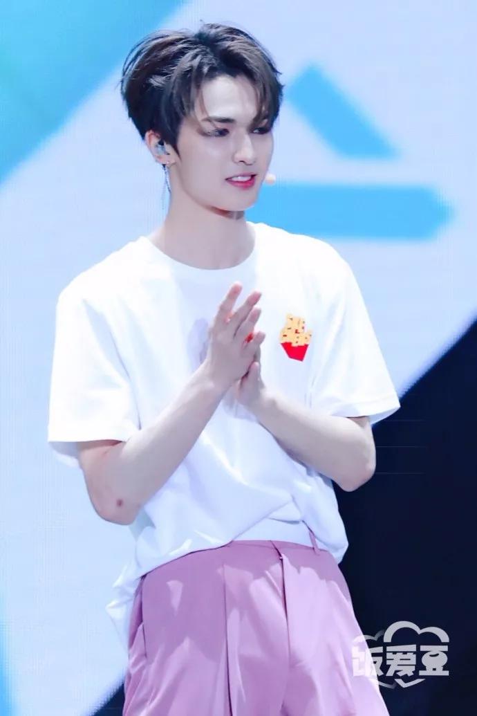 乐华七子见面会heartfullofyou,乐华七子北京见面会粉丝游戏互动