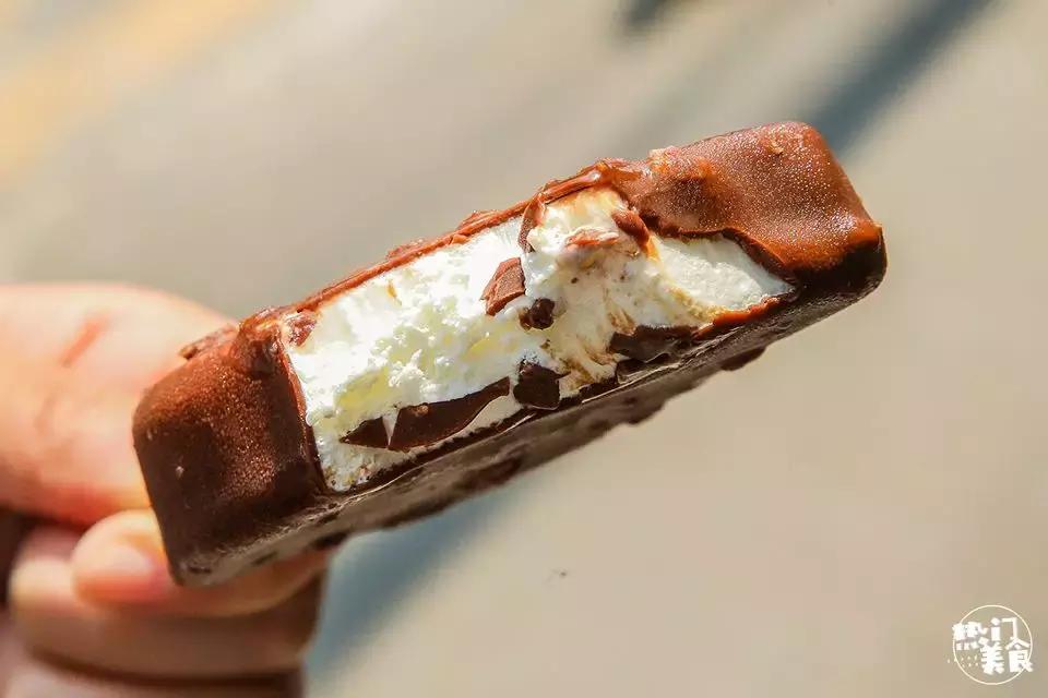 属于长沙夏天的童年记忆，是一支老冰棒流淌在舌尖上