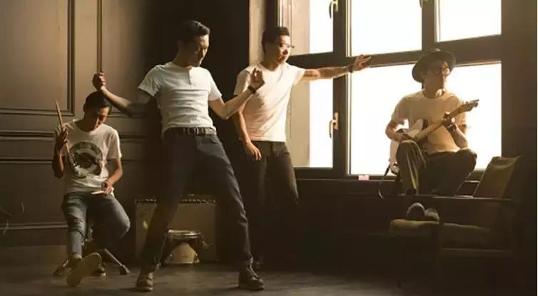 閫佺粰姝ｅ湪鎵撴嫾鐨勪綘鎰熶汉闊充箰,閫佺粰姝ｅ湪鎵撴嫾鐨勪綘瑙嗛