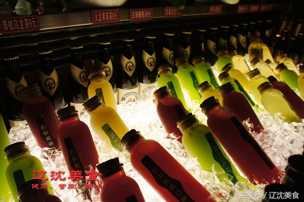 音乐配美食如歌如戏，酒吧加上串串香是一种什么样的体验