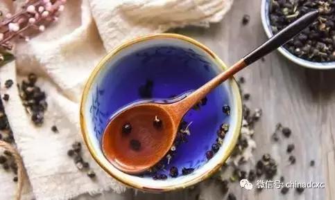 黑枸杞真的比红枸杞功效好吗知乎,黑枸杞和红枸杞含糖高么