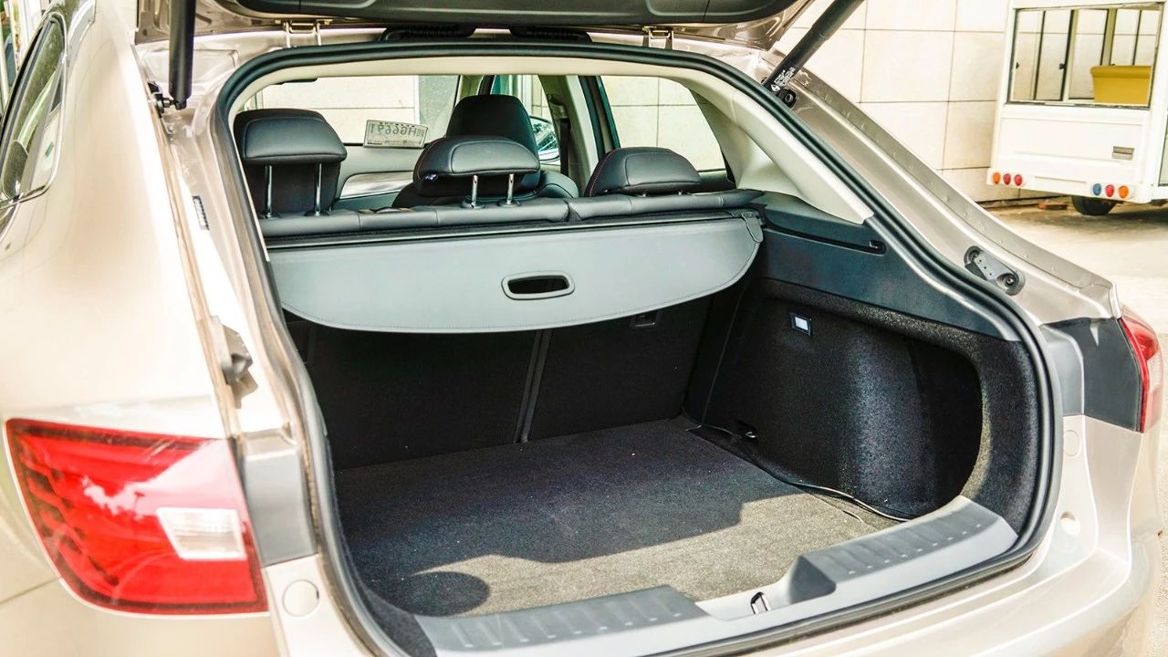 “德味”屁股加持！试驾全新宝沃BX6