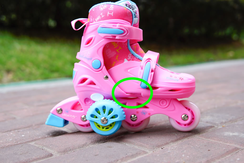 带辅助轮的溜冰鞋,儿童乐秀轮滑鞋新款