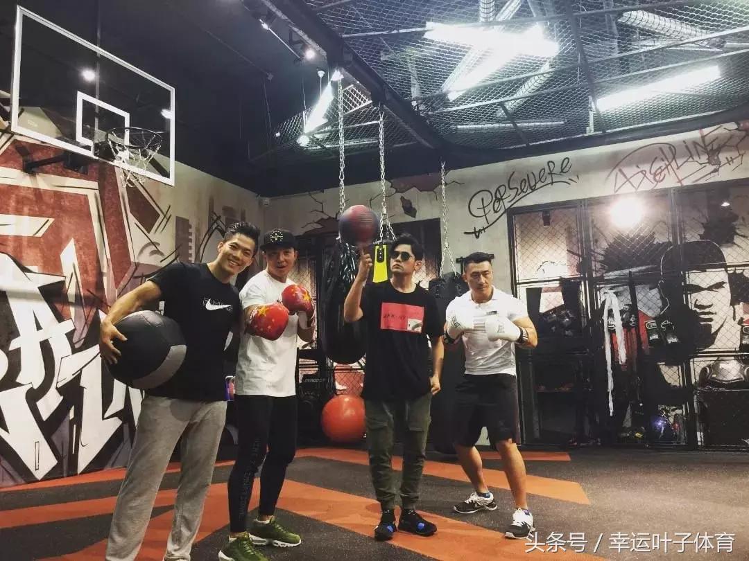 周董和蔡依林同唱,周杰伦和林俊杰谁的水平高