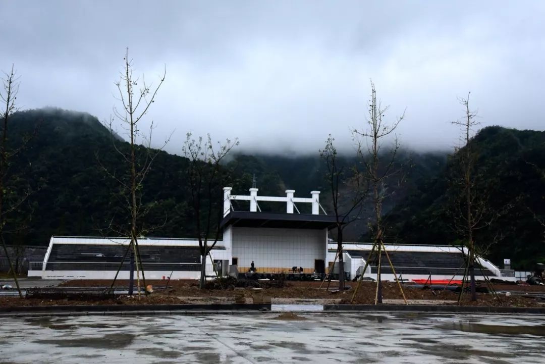 建德市有没有新小学,建德月亮湾小学好吗