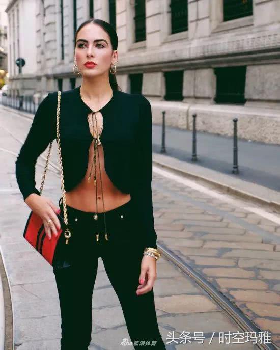 世界杯赛场那些高颜值女球迷瞬间,世界杯看台美女卡塔尔