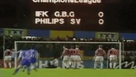 c罗的落叶球绝技,c罗的电梯球教学