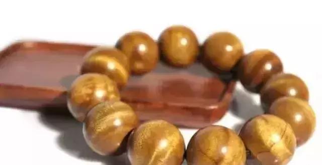 戴什么手串对男人身体好,男士戴小凤眼手串的好处