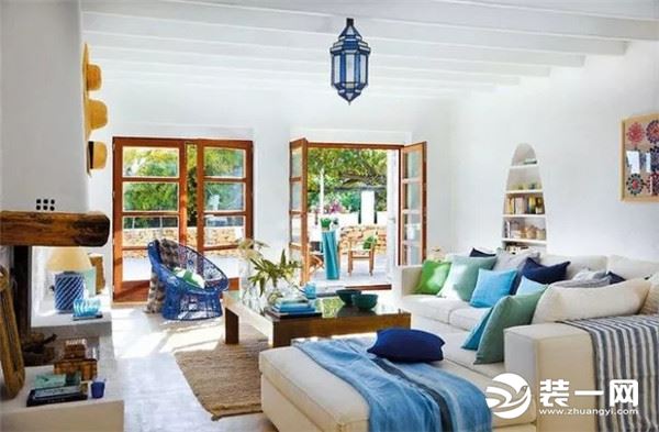 好奇足球强国装修风格吗*安泰**装修网搜罗各种绝妙风格