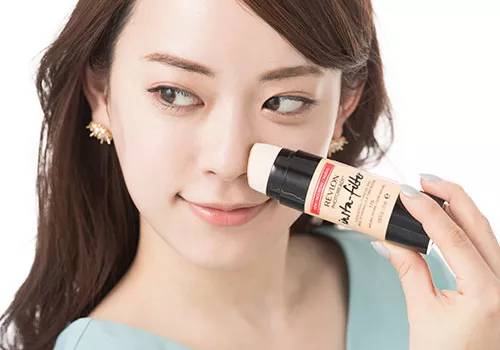 露华浓混合性油皮粉底测评,平价好用粉底露华浓