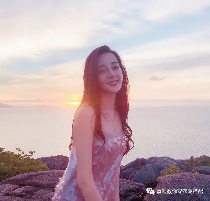 吴昕奚梦瑶快乐大本营完整版,吴昕吴宣仪综艺节目穿搭