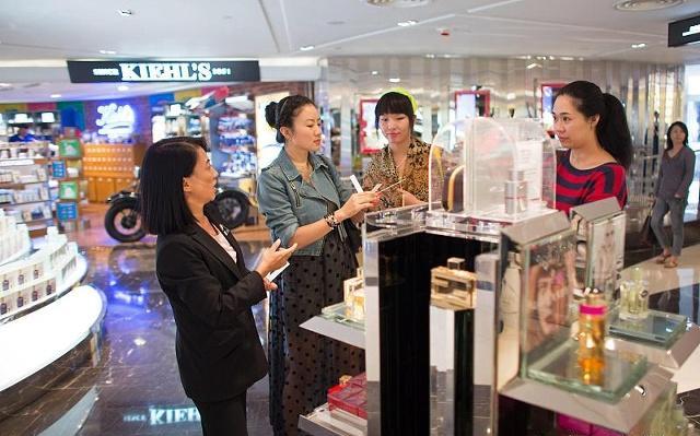 在机场免税店购物感言,为什么机场要免税店购物