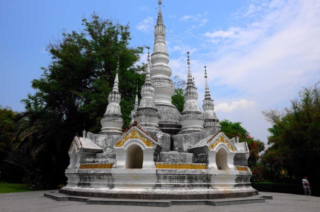 强迫症需要花费多少钱,强迫症治疗一年需要多少钱