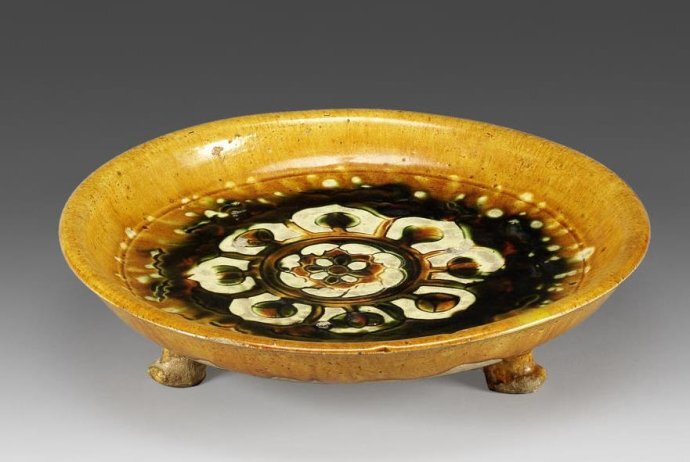 唐三彩鉴定最简单的方法,唐三彩真品鉴定方法