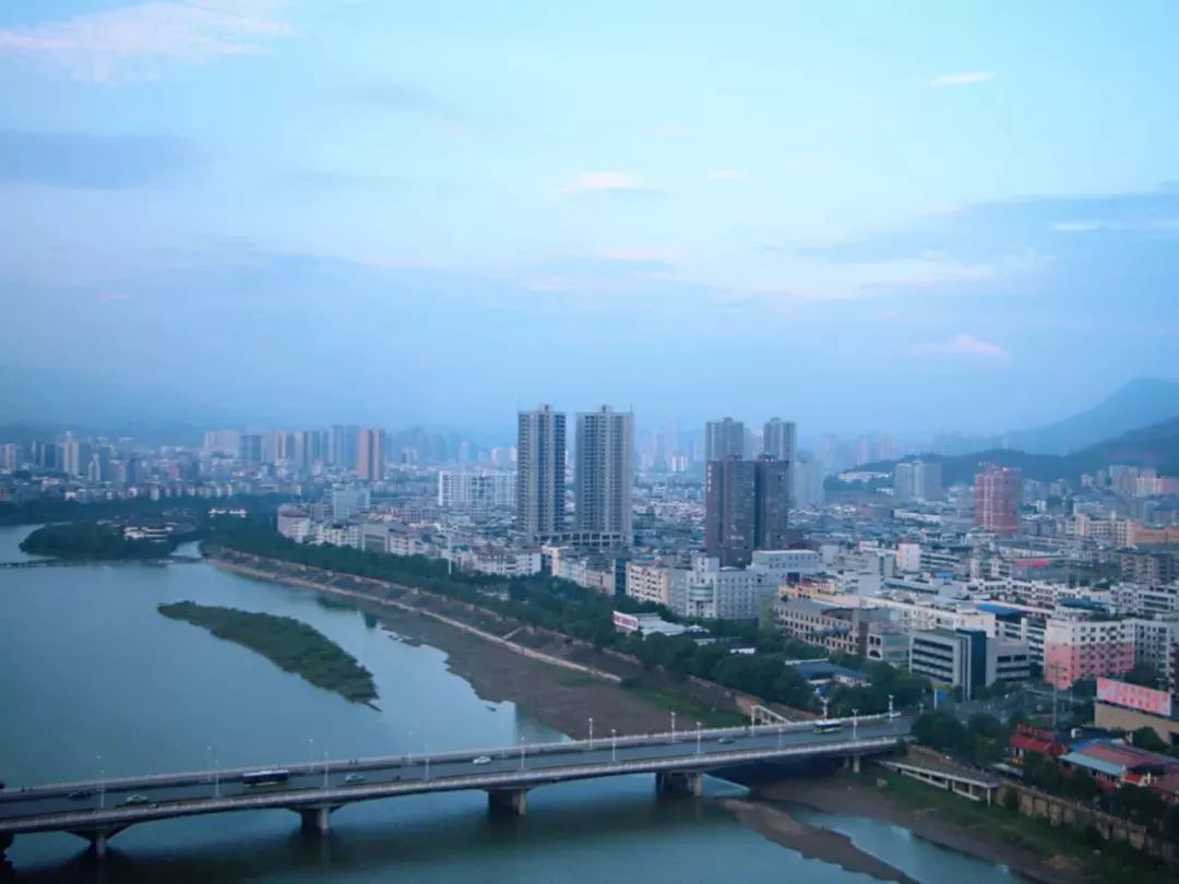 看俄罗斯世界杯,去俄罗斯看运动会