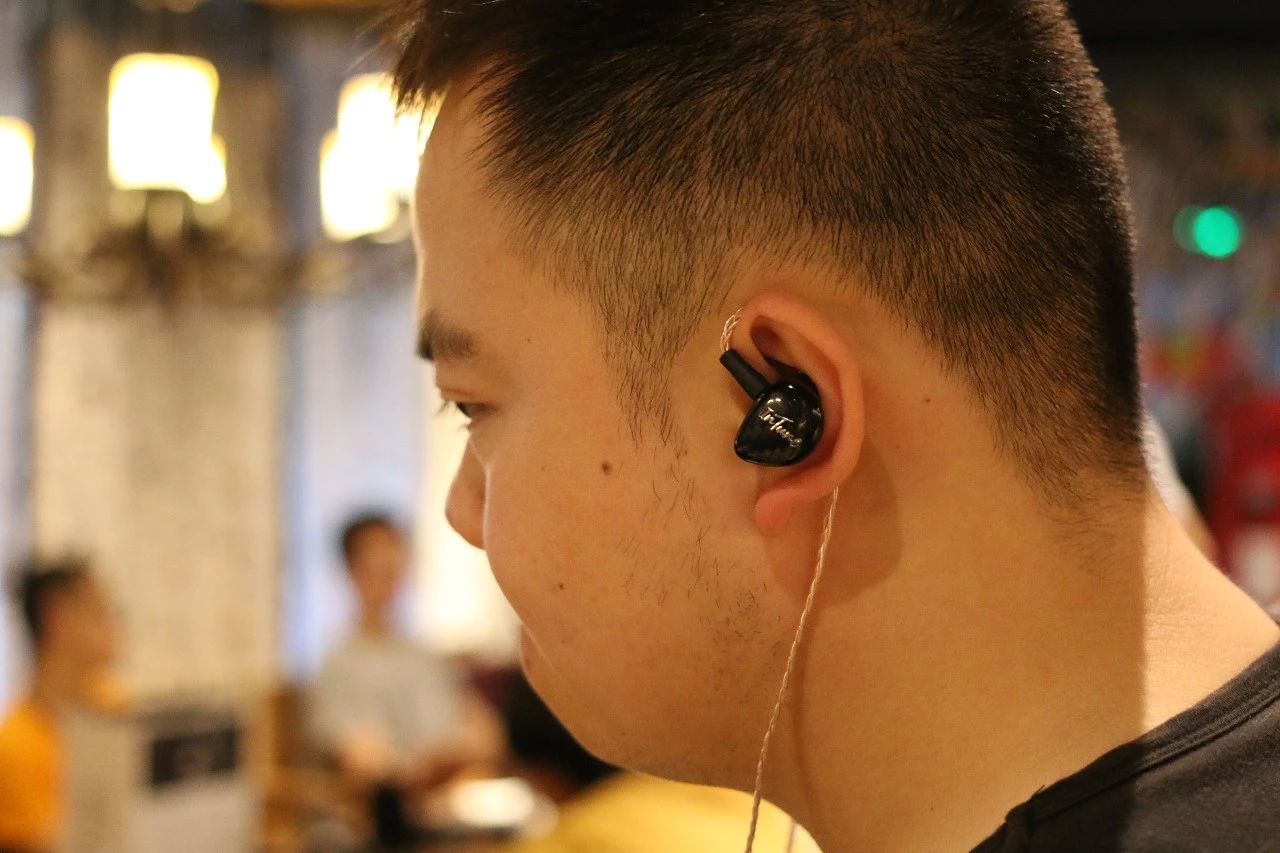 时隔两年多的聚会,时隔两年的聚会