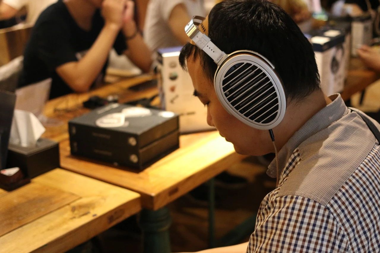 时隔两年多的聚会,时隔两年的聚会