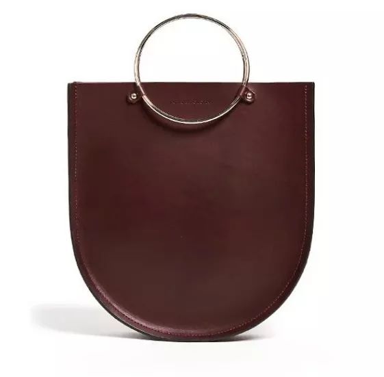 背小ck的女生真的很掉价吗,背小包包的女孩子