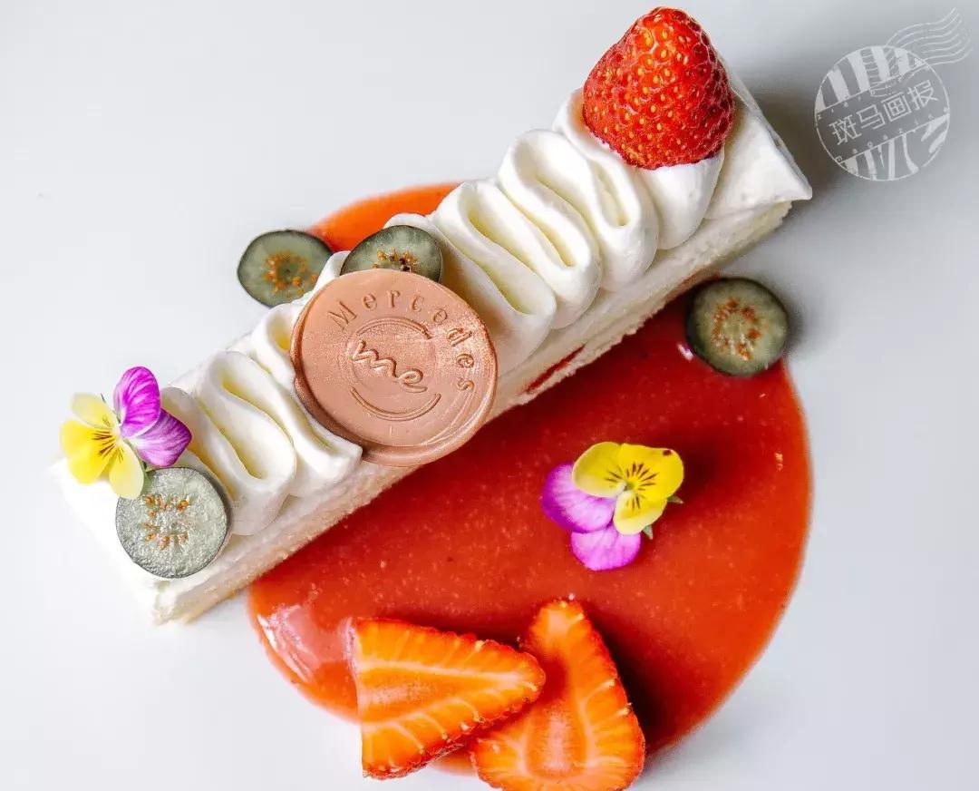 实探！全球第7家「奔驰餐厅」！什么都卖就是不卖车……