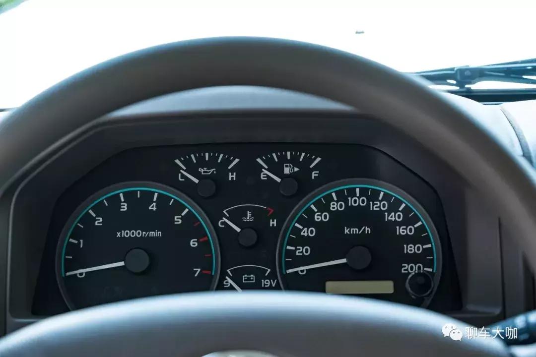 “简单粗暴,就是干!”的越野“老炮儿”——LC-76