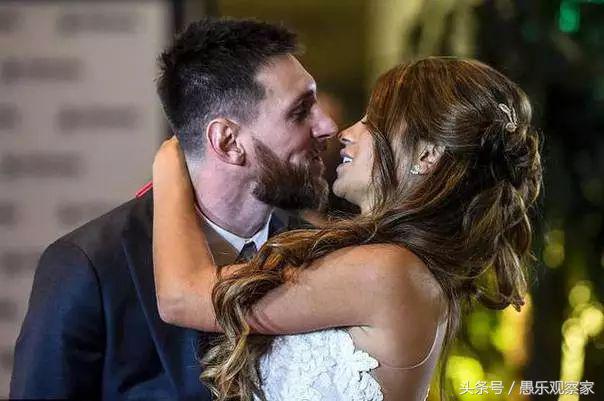 足球巨星里最专一的男人！9岁定情，21年恋爱长跑最终抱得美人归