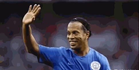 足球运动员罗纳尔迪尼奥,足球明星罗纳尔迪尼奥的成功秘诀