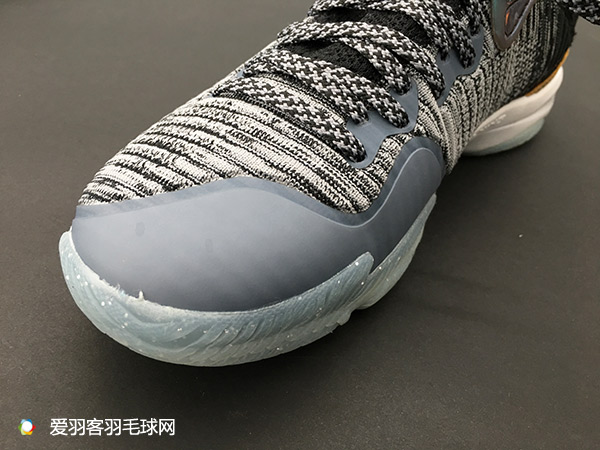 李宁rangertd变色龙6测评,李宁变色龙ranger4.0TD