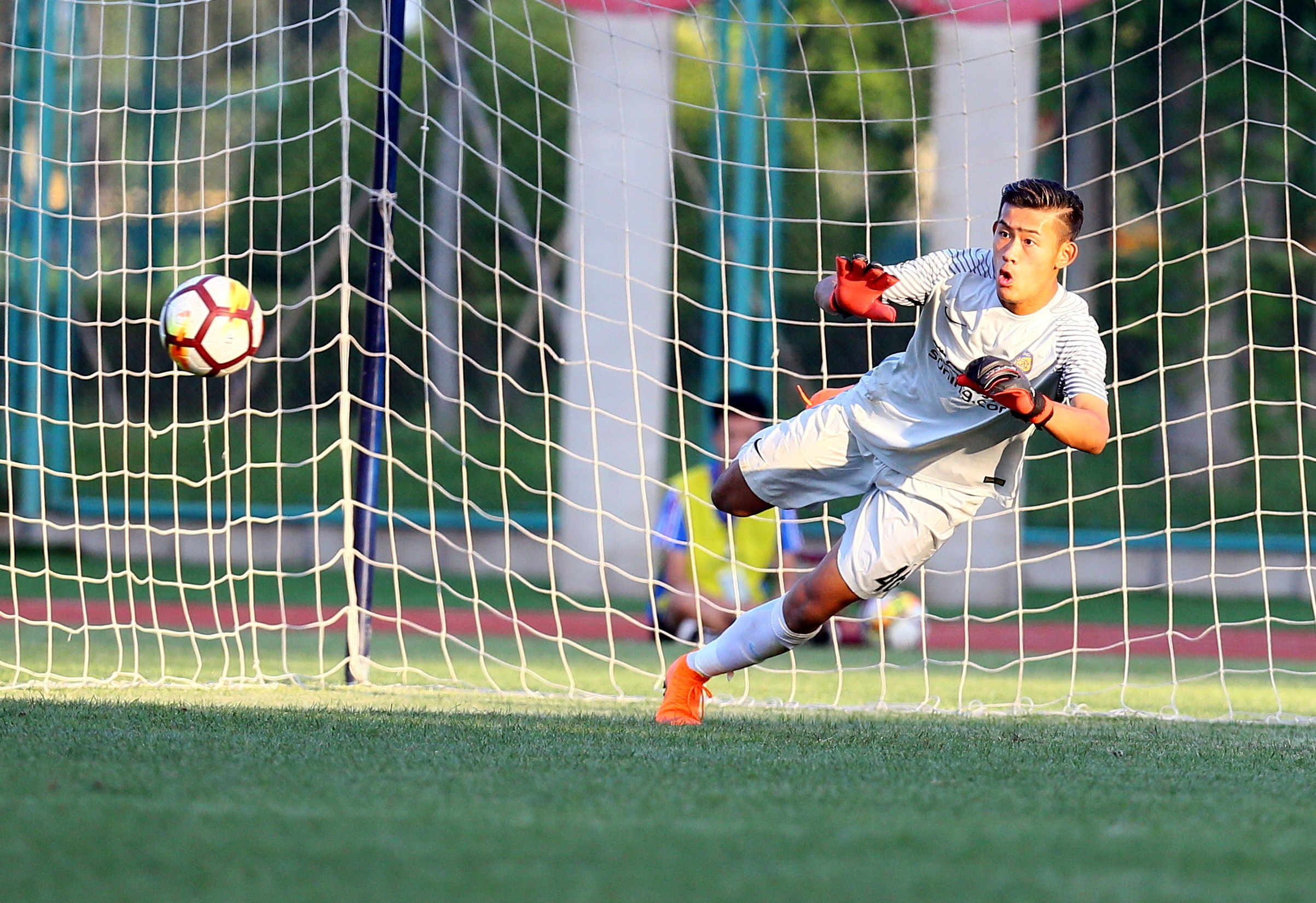 苏宁u19足球俱乐部夺冠,苏宁夺冠韦世豪