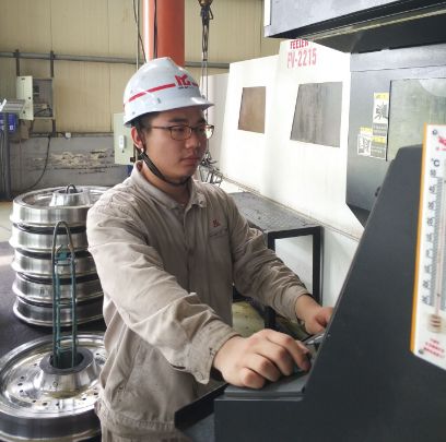 毕业即失业？马鞍山这所学校的学生还没毕业马钢就抢着要了！