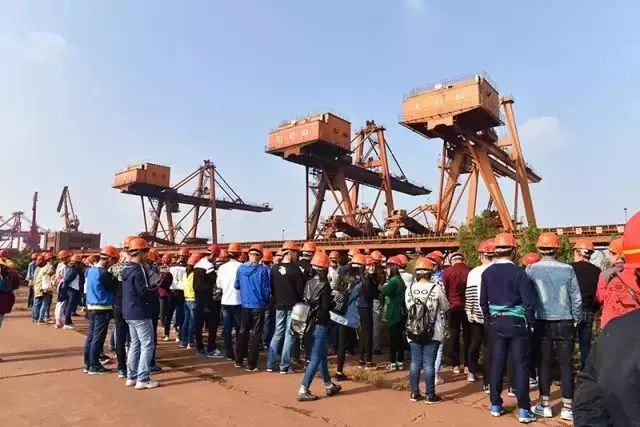 毕业即失业？马鞍山这所学校的学生还没毕业马钢就抢着要了！