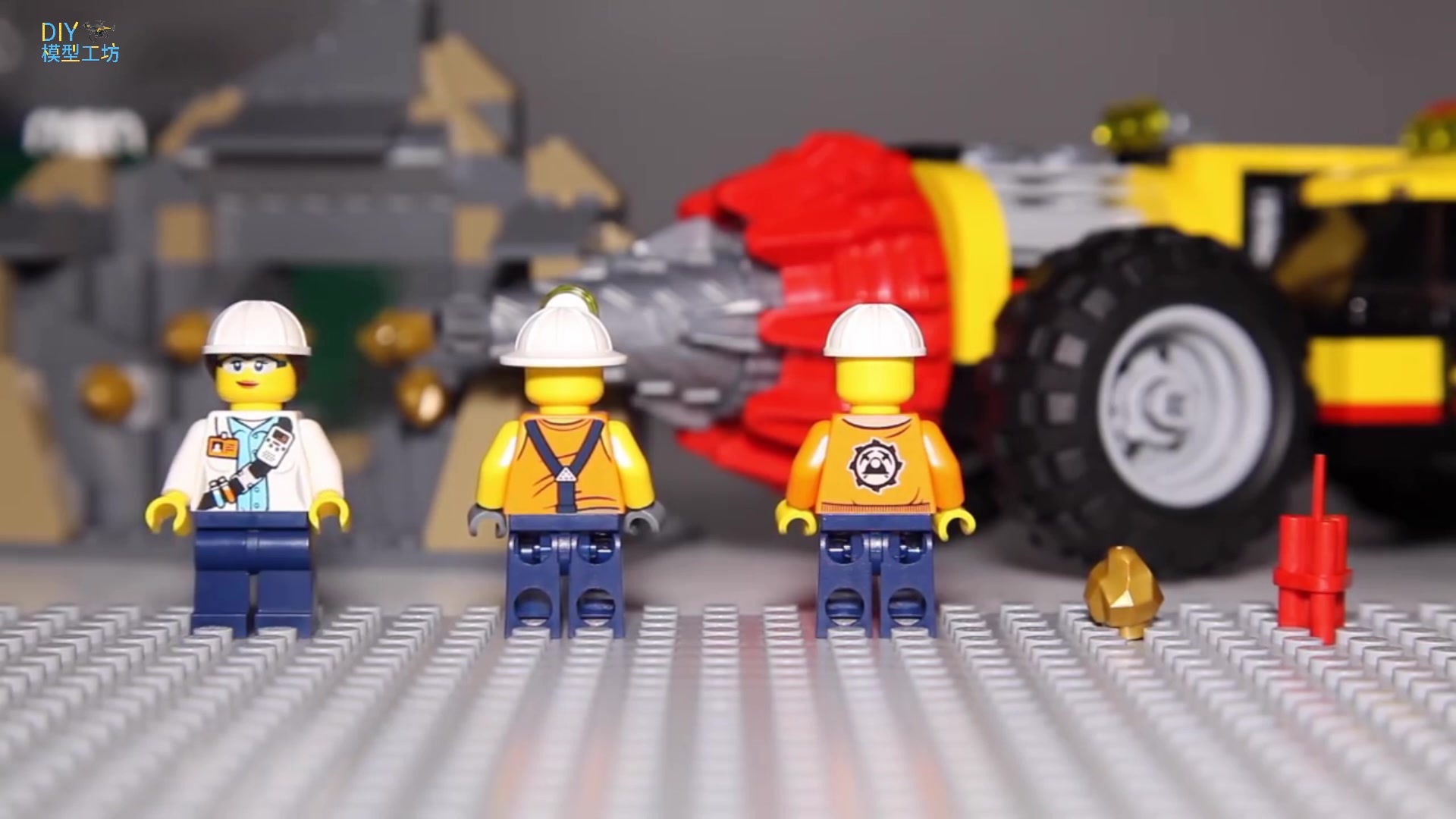 乐高采矿场拼装视频,乐高高科技移动要塞拼装视频