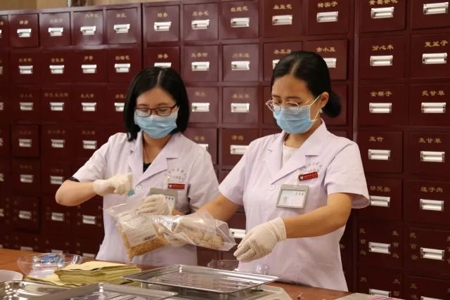 扎根中国大地办医办学又添新举措，坪山国医堂今日开业