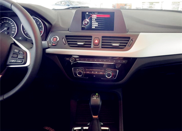 宝马118i三缸机抖动吗,三缸118i怎么样