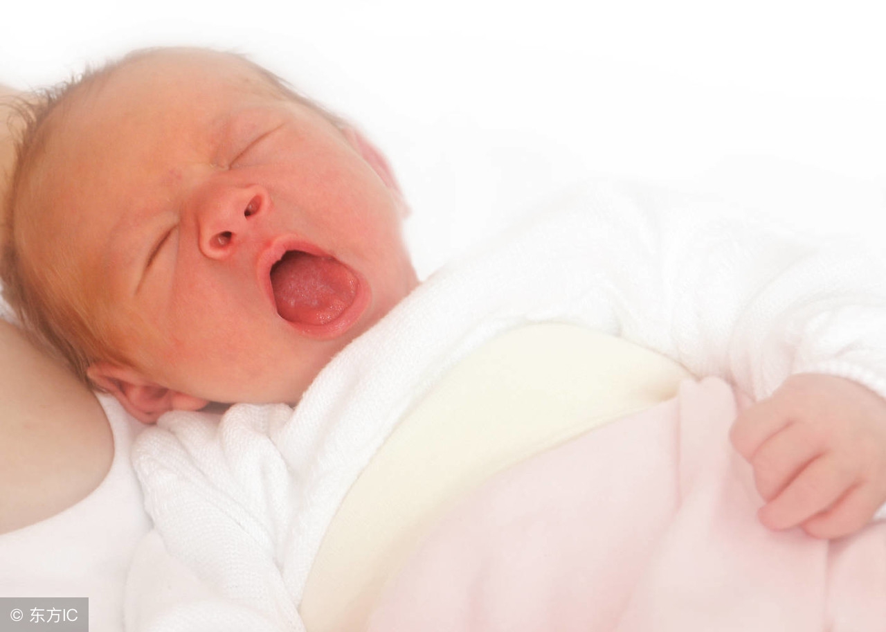 深夜产房生宝宝,深夜产房刚出生的宝宝