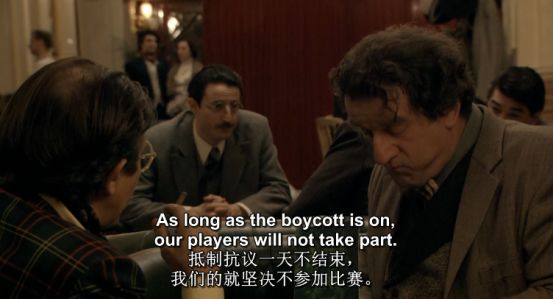 踢个足球而已,没想到踢出了一片黑丝与草原