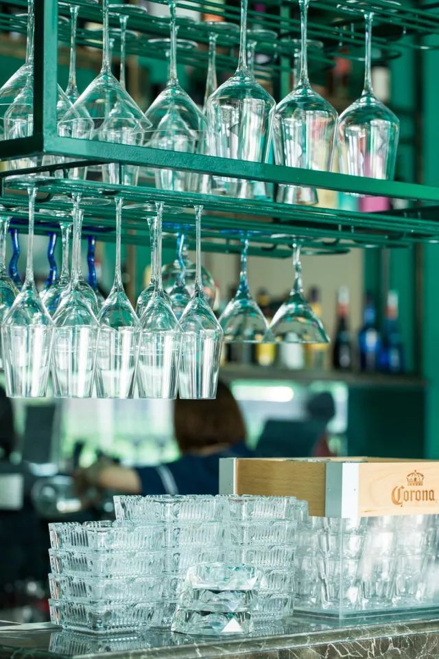 这该是佛山最独特的足球Pub,送完半打科罗娜还送鸡尾酒你点睇?